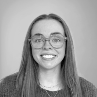 TME Headshots Zoe 2Bw